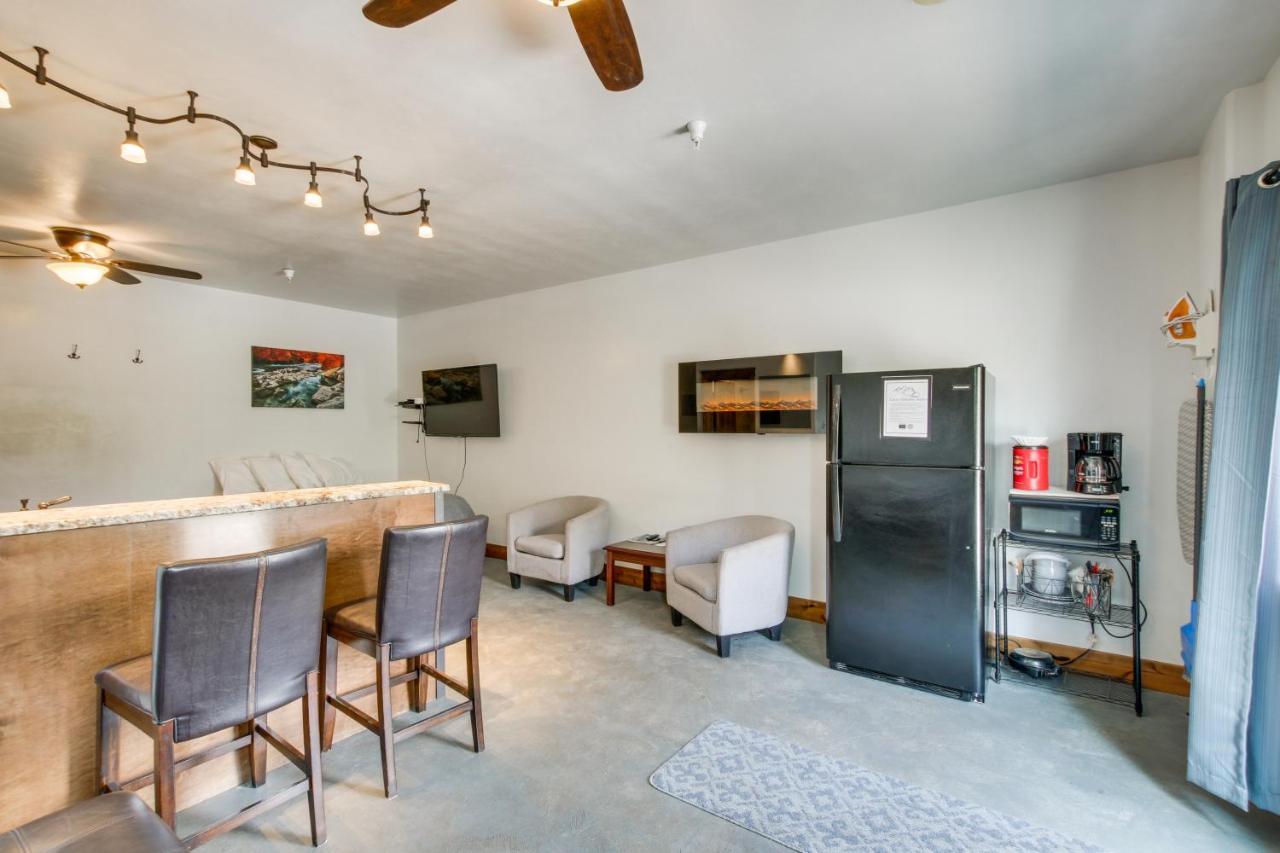 Central Lava Hot Springs Studio With Deck And Views! Luaran gambar