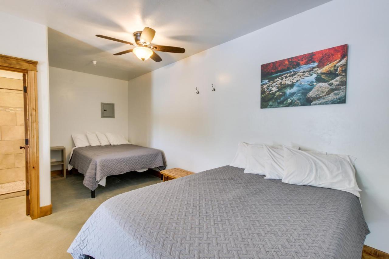 Central Lava Hot Springs Studio With Deck And Views! Luaran gambar